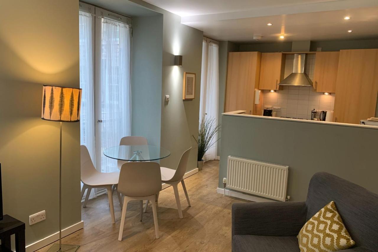 Bright And Stylish Apartment - Old Town Εδιμβούργο Εξωτερικό φωτογραφία